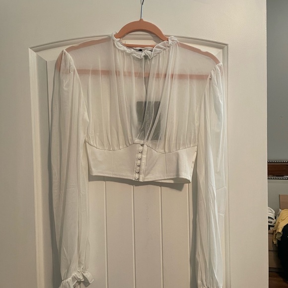 PRETTYLITTLETHING MESH HOOK & EYE UNDERBUST BLOUSE - Picture 2 of 5